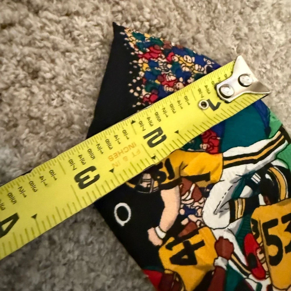 Nicole Miller 1991 Football‎ Silk Tie Men Green Black Action Print 53 x 3